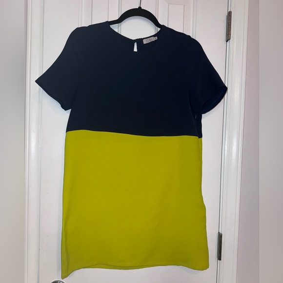 TOBI Dark blue & Lime green block sheath dress with short sleeves, Size Medium - Picture 6 of 15